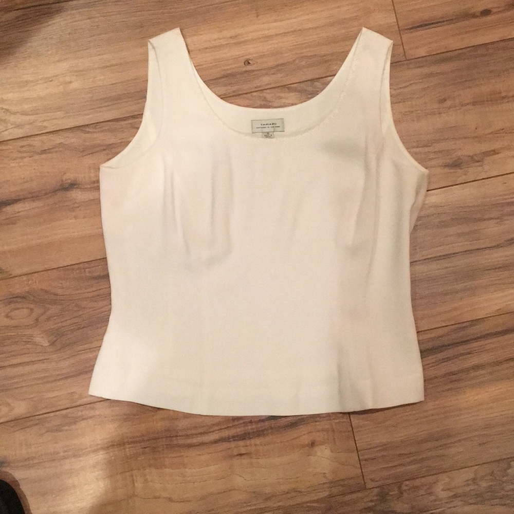 Tahari sleeveless suit blouse